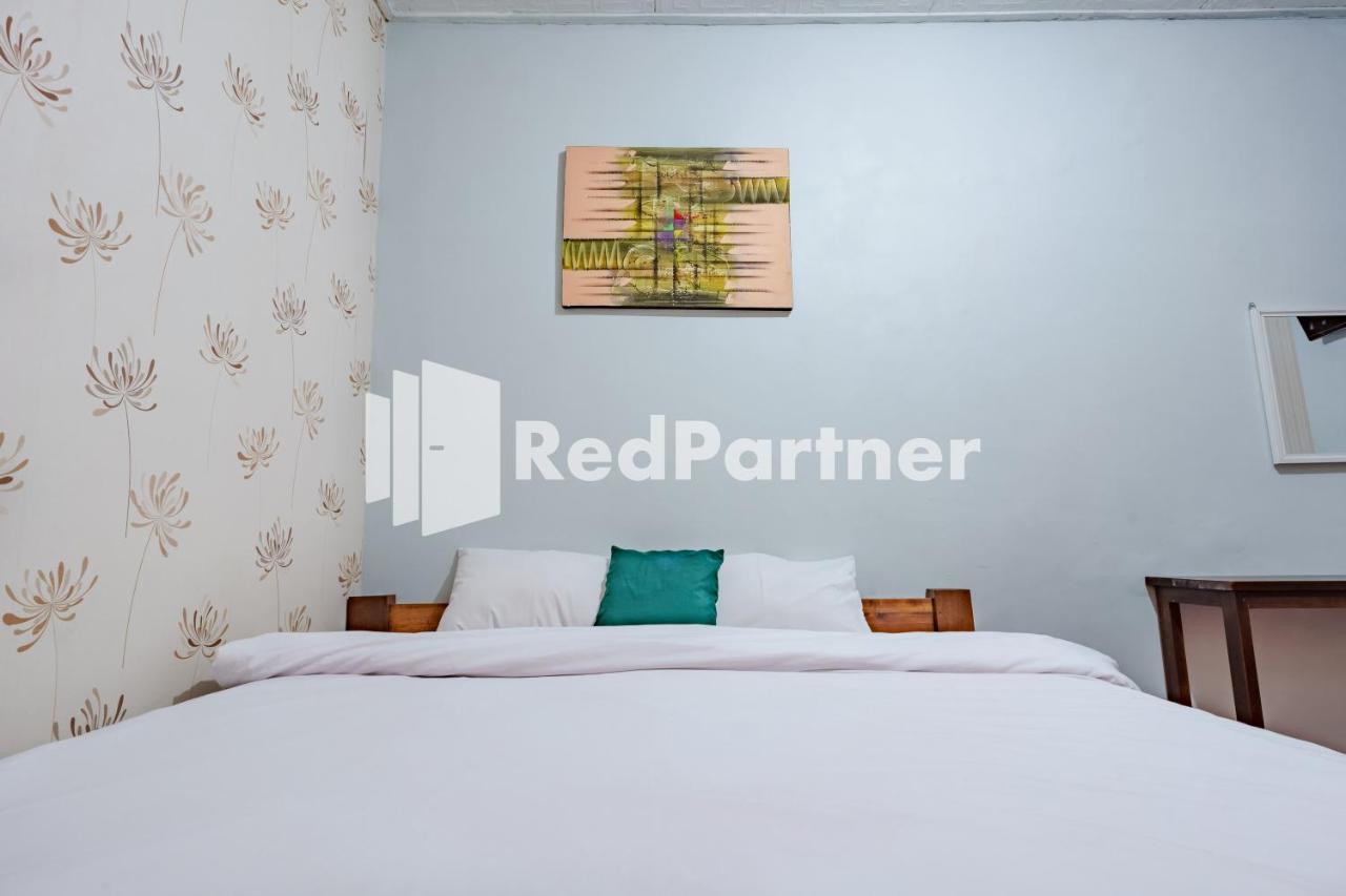 Nafisa Homestay Syariah Near Jatim Park 3 Batu Mitra Reddoorz Malang Exteriör bild