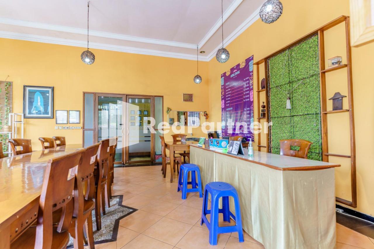 Nafisa Homestay Syariah Near Jatim Park 3 Batu Mitra Reddoorz Malang Exteriör bild