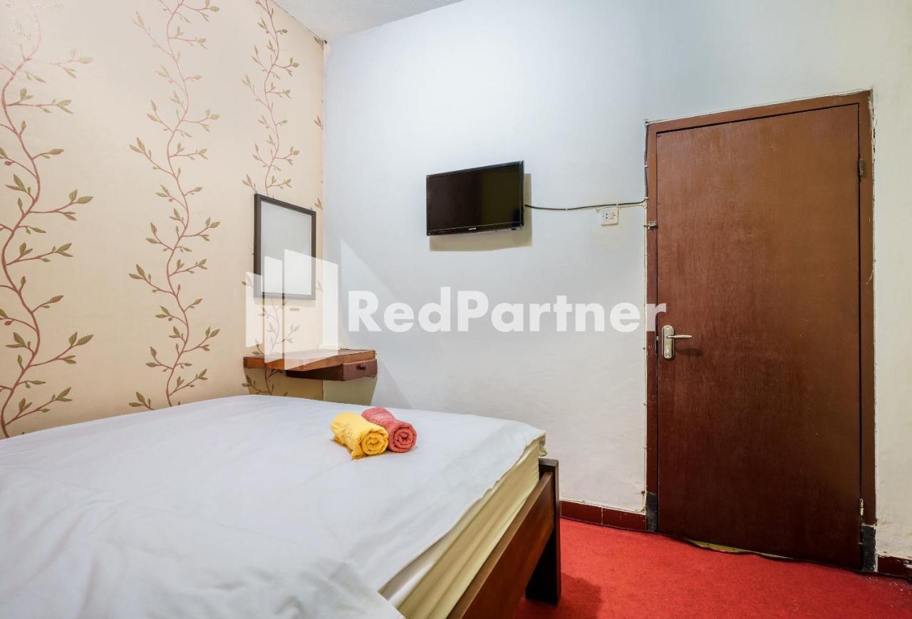 Nafisa Homestay Syariah Near Jatim Park 3 Batu Mitra Reddoorz Malang Exteriör bild